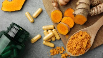 Weight-loss: turmeric and pills 1905455312