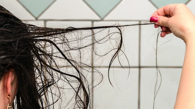 Hair: closeup hair loss in shower 1367528679