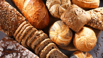 Diet-nutrition: assorted bread and rolls 1441357390