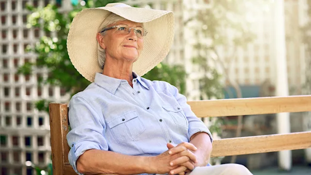 Dermatology: Sun sensitivity: woman sun hat 669944808