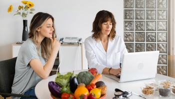 High cholesterol: Diet: nutritionist patient laptop 1456753477
