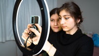 Health: Teen health: teenagers using ring light 1460898632