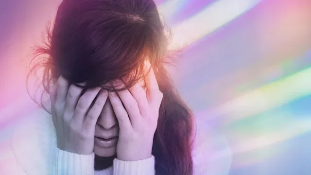 Retinal Migraine vs. Migraine With Aura: How to Tell the Difference