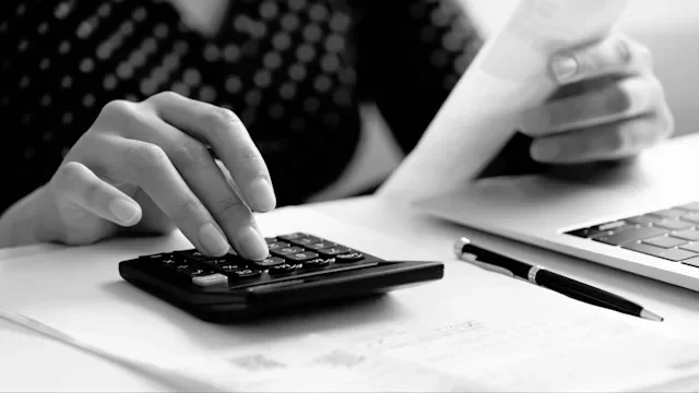 Health: Health insurance: GettyImages 1290561526 BW