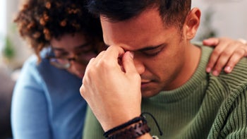 Mental Health: comforting a friend 1635534367