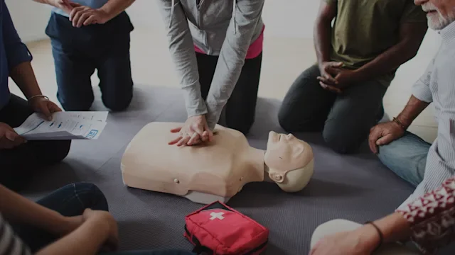 Heart: cpr class dummy practice 635823956