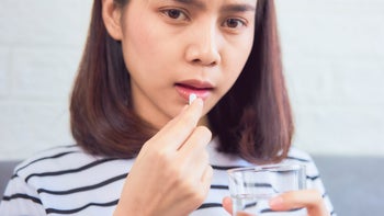 ziprasidone: geodon dosage: taking pill with water 1176741260