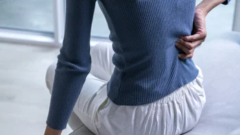 muscle-relaxants: closeup woman with back pain 1470446911