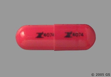 Red Capsule LOGO 4074 LOGO 4074 - Cephalexin 500mg Capsule