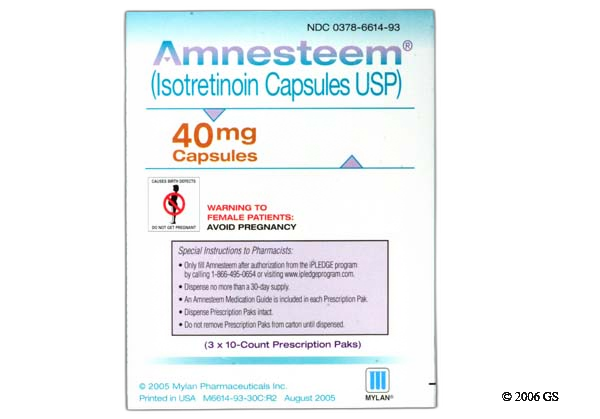isotretinoin cost usa